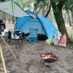 柏原海岸「ふれあいの森」（無料）でソロキャンプ、日中はまだまだ暑い。夜は涼しかったです